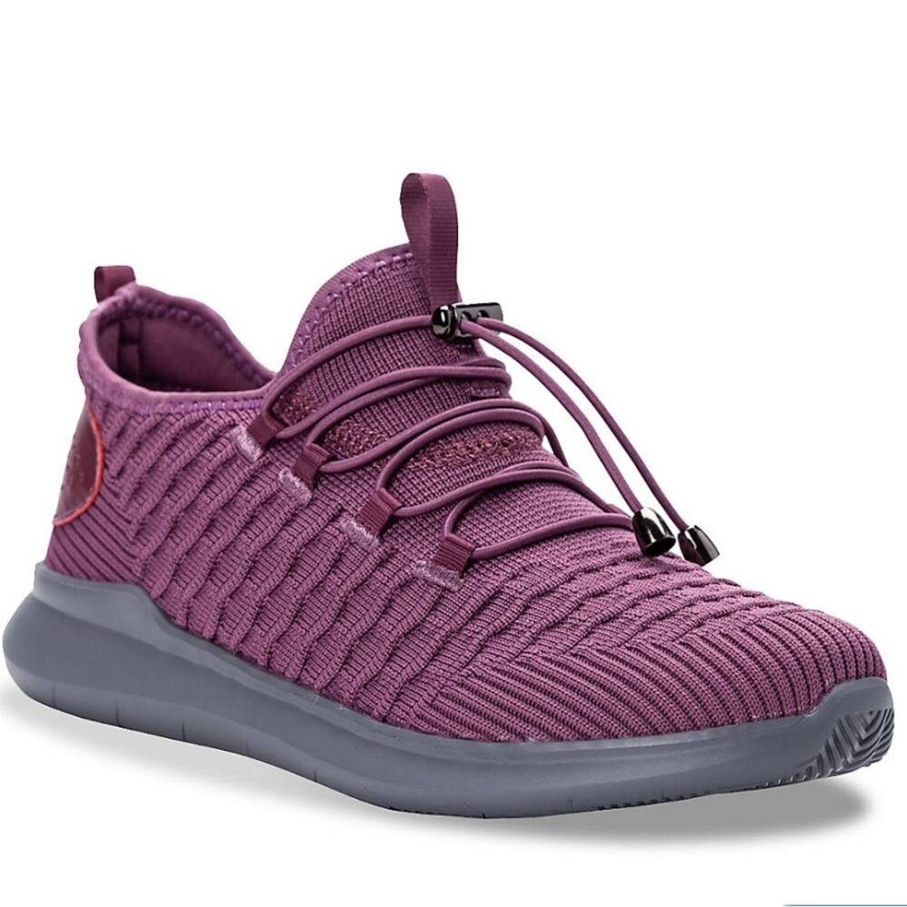 Propet 7.5 Travel Bound women's sneakers new without tags